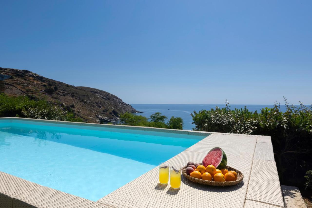 Luxury Villa By The Beach Steniaí Exterior foto
