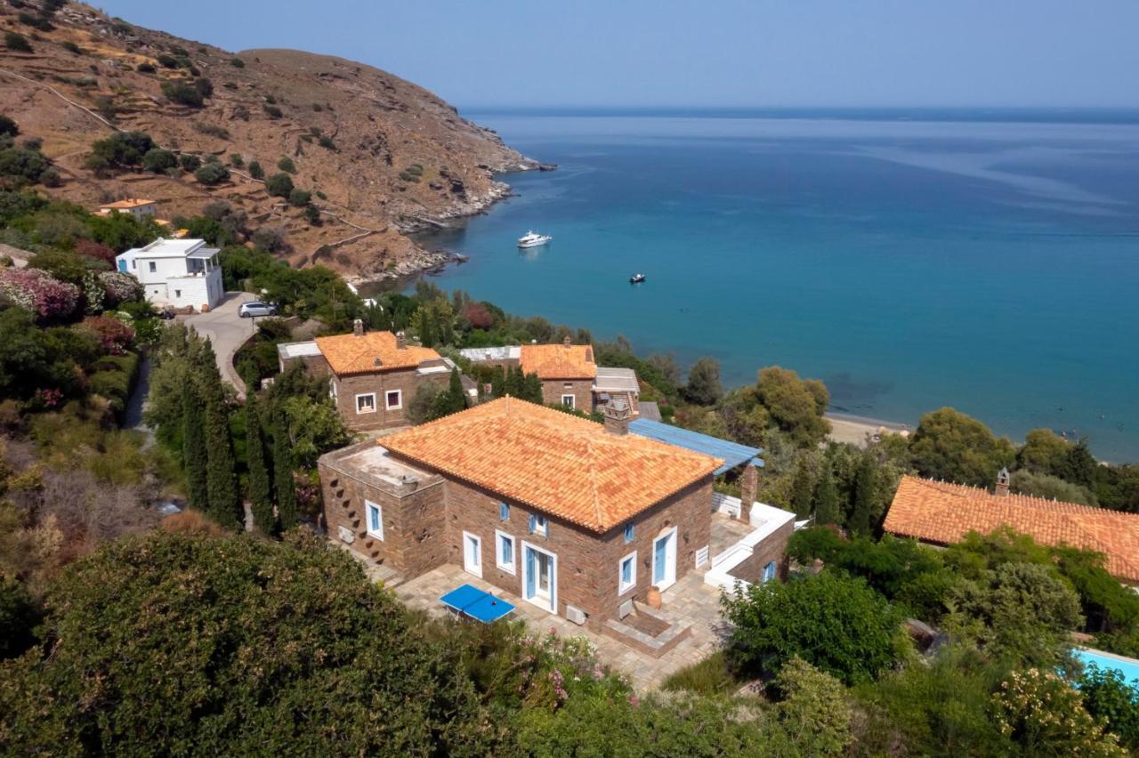 Luxury Villa By The Beach Steniaí Exterior foto