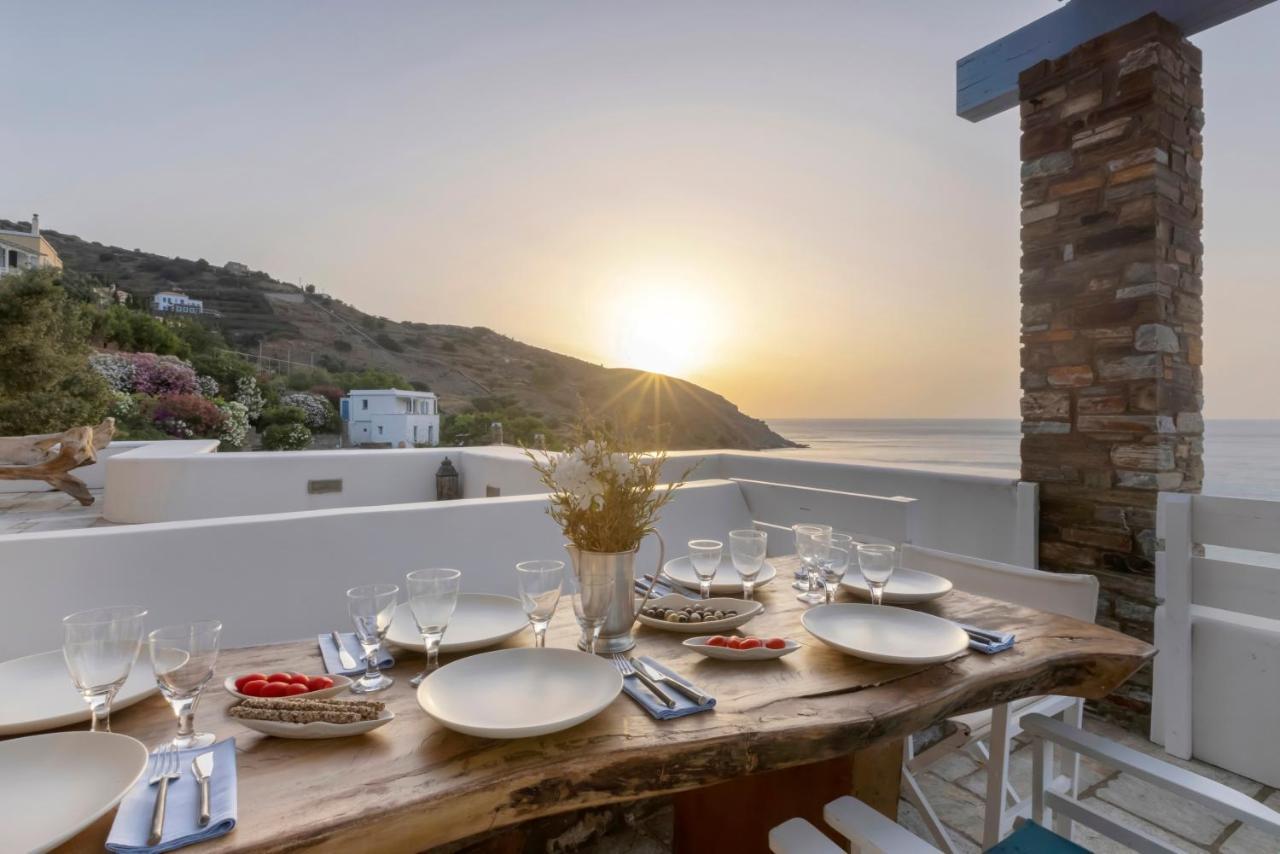 Luxury Villa By The Beach Steniaí Exterior foto