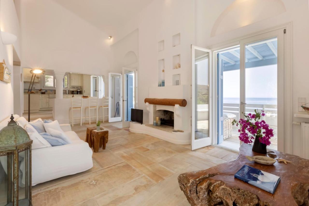 Luxury Villa By The Beach Steniaí Exterior foto