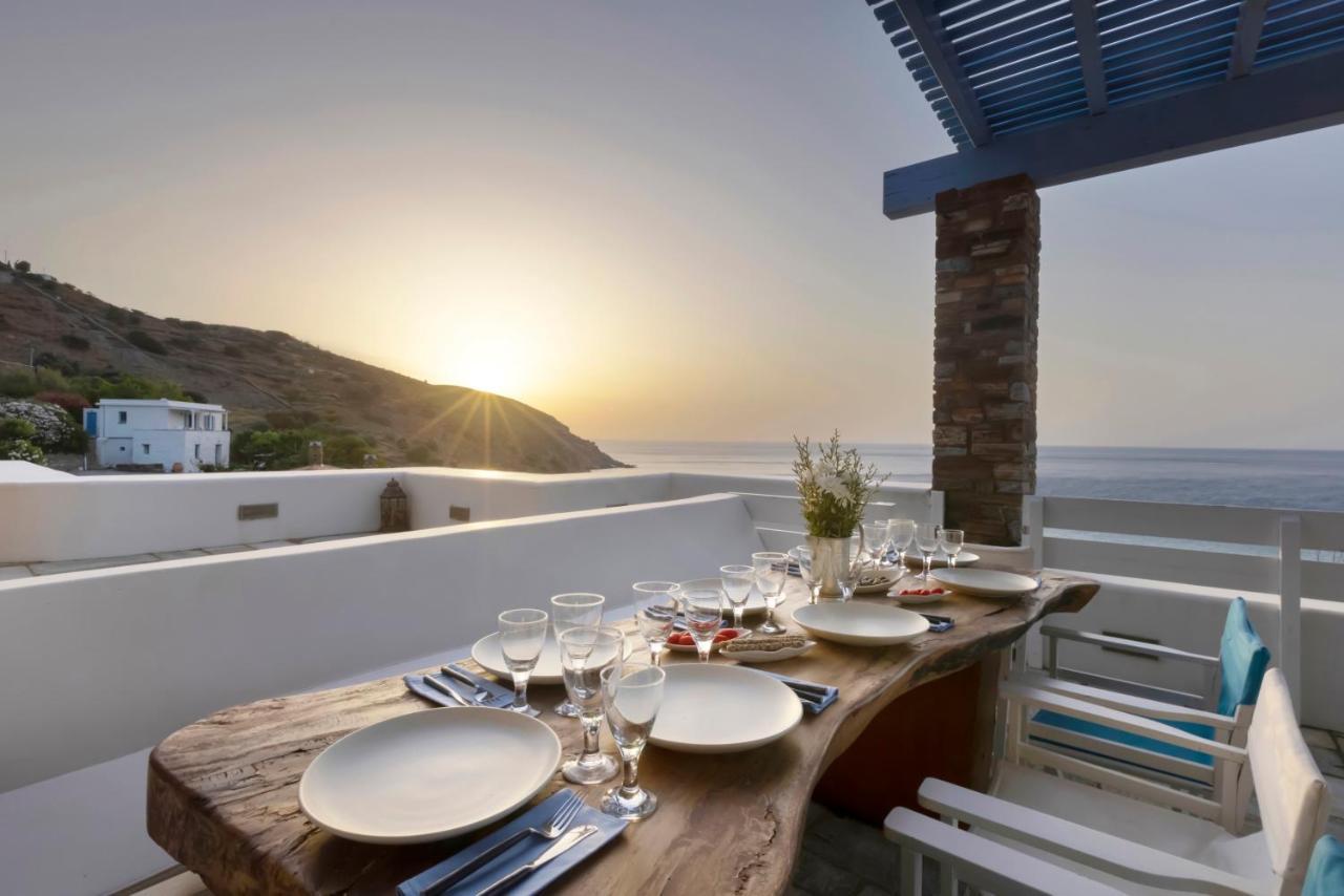 Luxury Villa By The Beach Steniaí Exterior foto